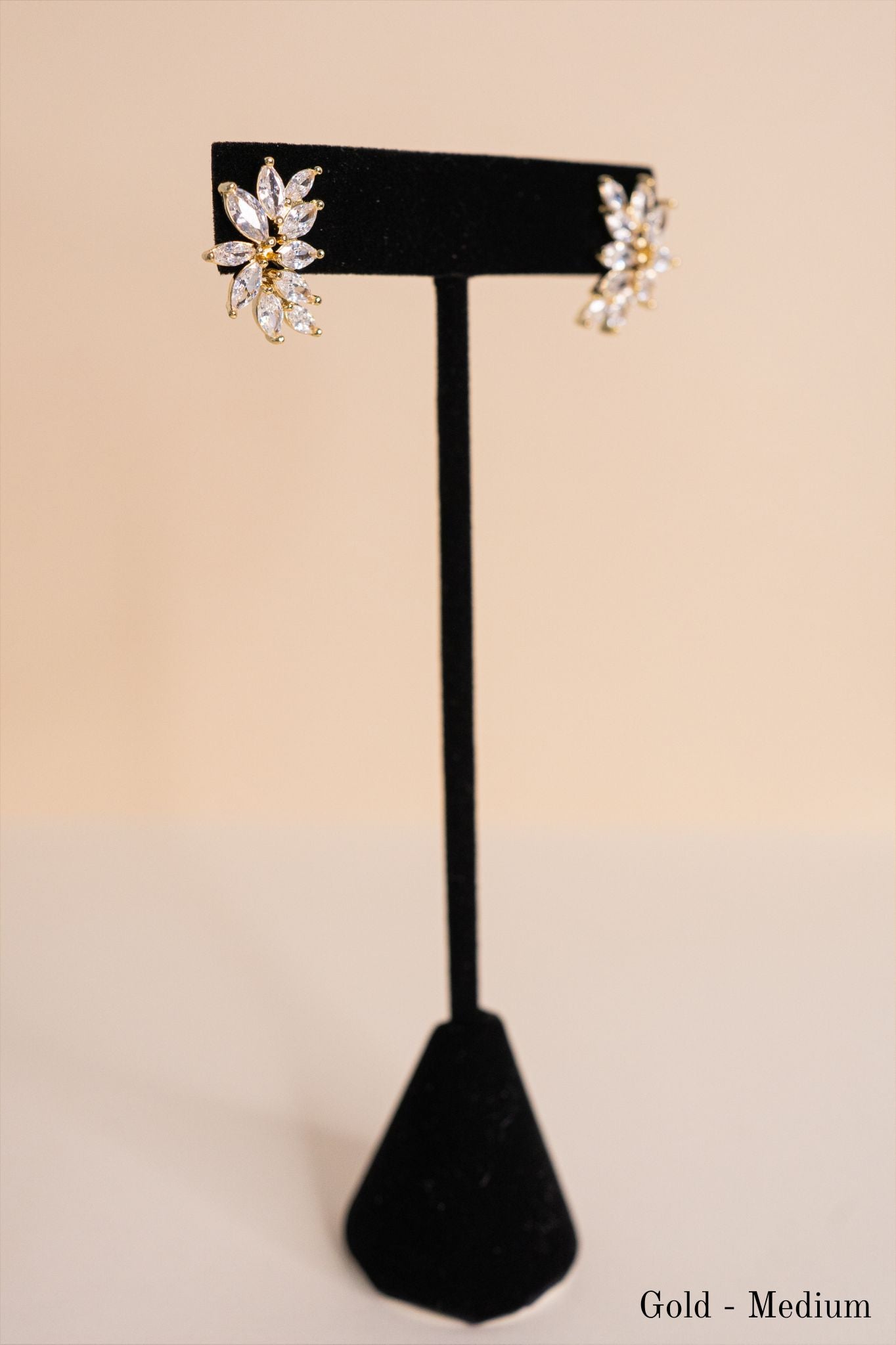 Elysia Studs
