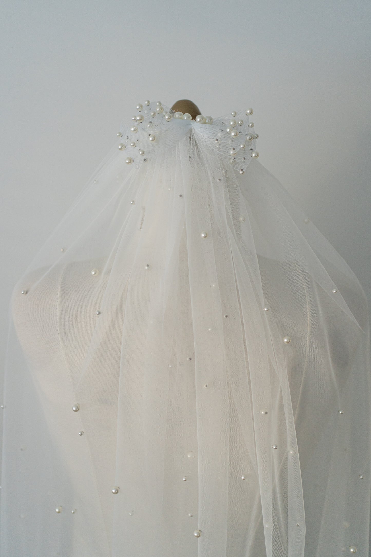 Maisie Pearl Bow Veil with Comb