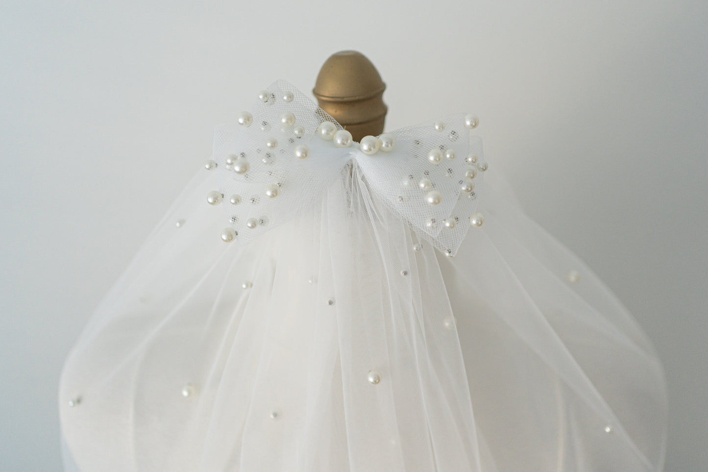 Maisie Pearl Bow Veil with Comb