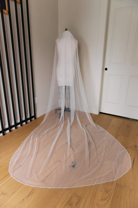 Margot Beaded Edge Veil with Comb