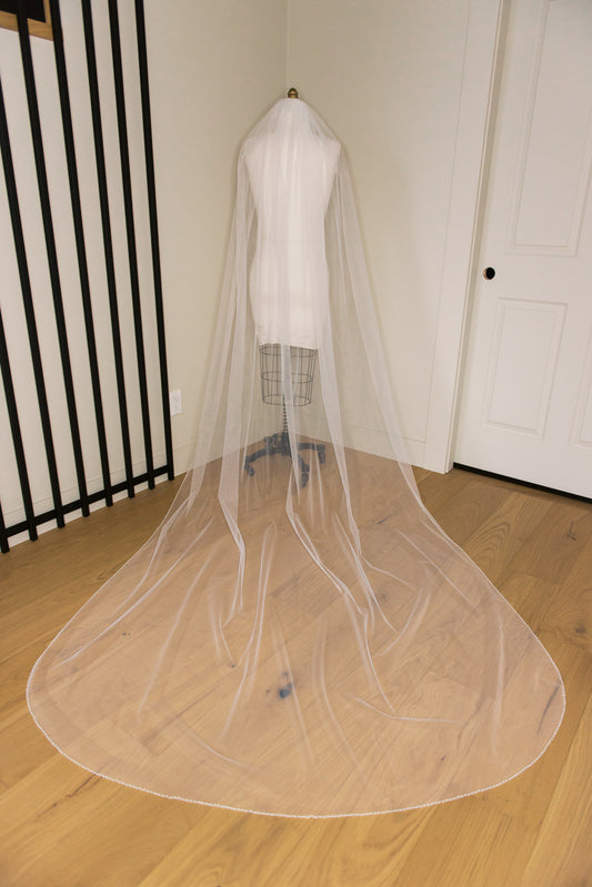Poppy Beaded Edge Veil with Comb