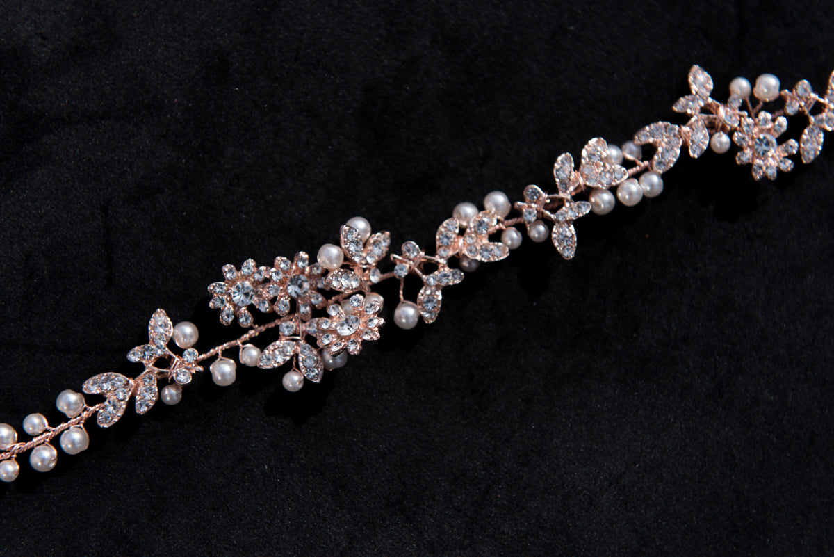 Hair accessories for brides.  Bridal hair and wedding accessories.