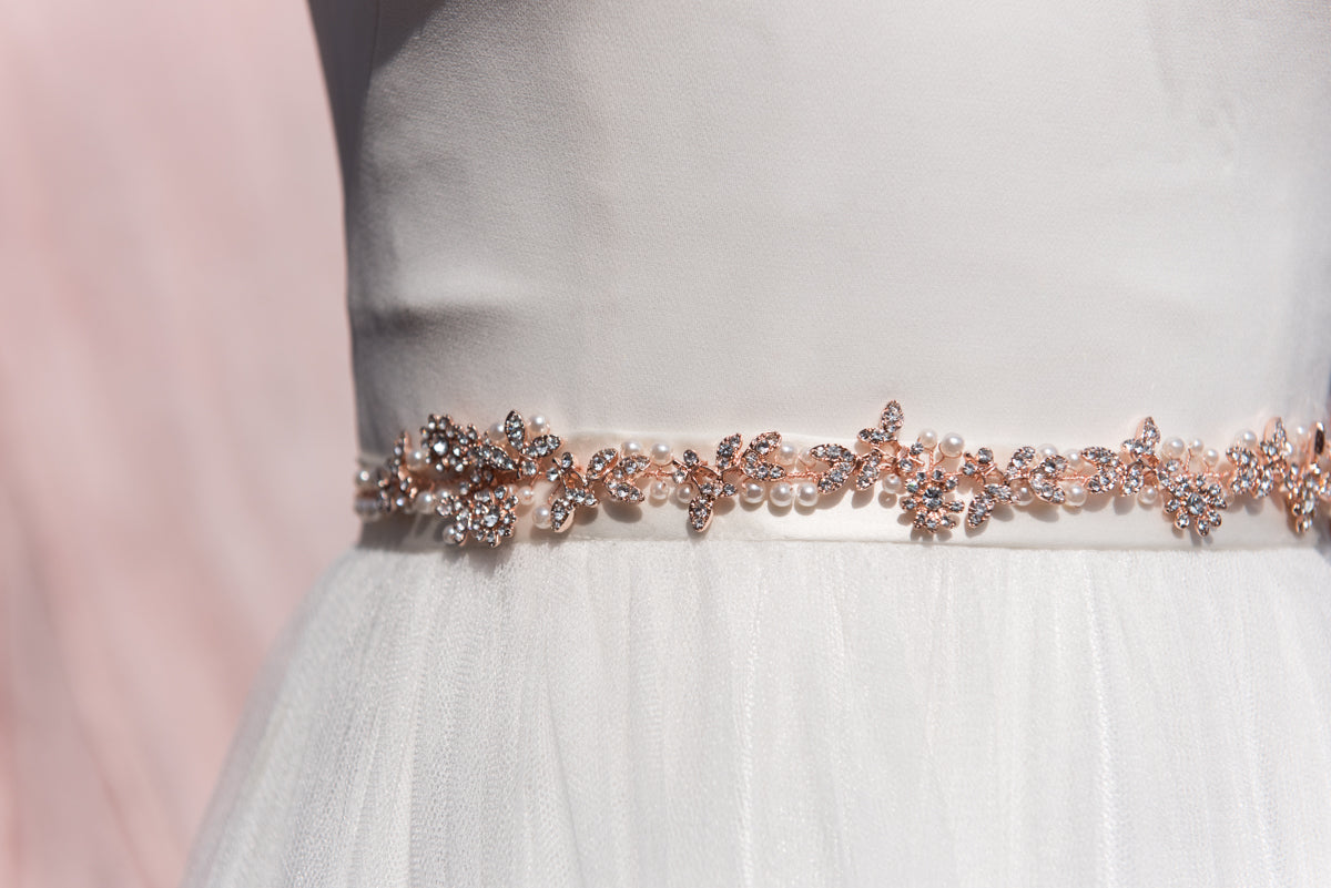 Hair accessories for brides.  Bridal hair and wedding accessories.