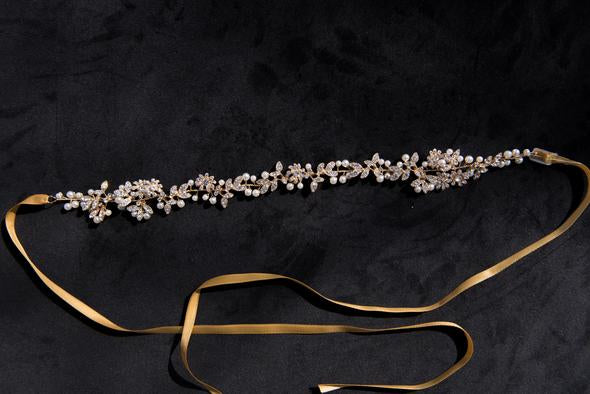 Hair accessories for brides.  Bridal hair and wedding accessories.