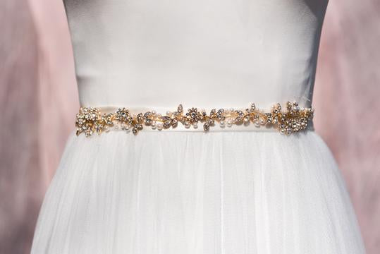 Hair accessories for brides.  Bridal hair and wedding accessories.