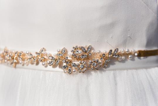 Hair accessories for brides.  Bridal hair and wedding accessories.