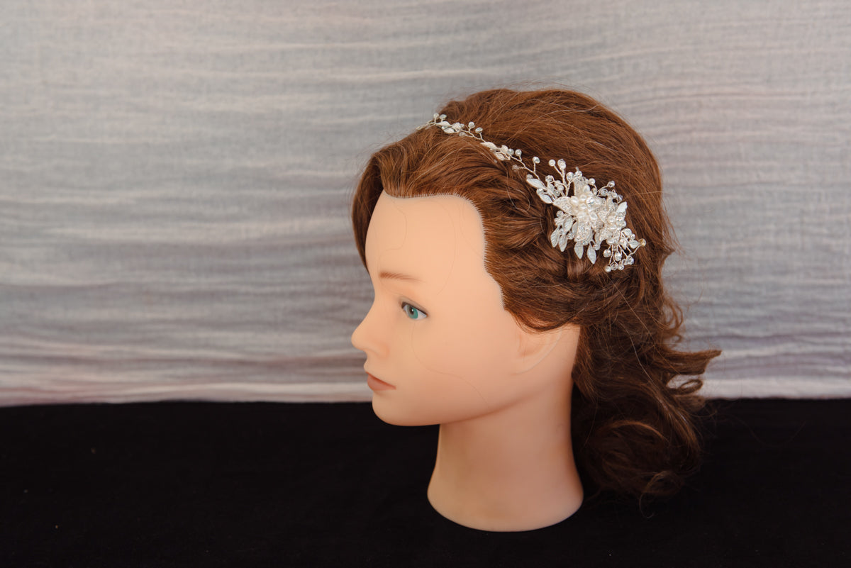 Wedding and bridal hair accessories. Canadian bridal and wedding accessories.