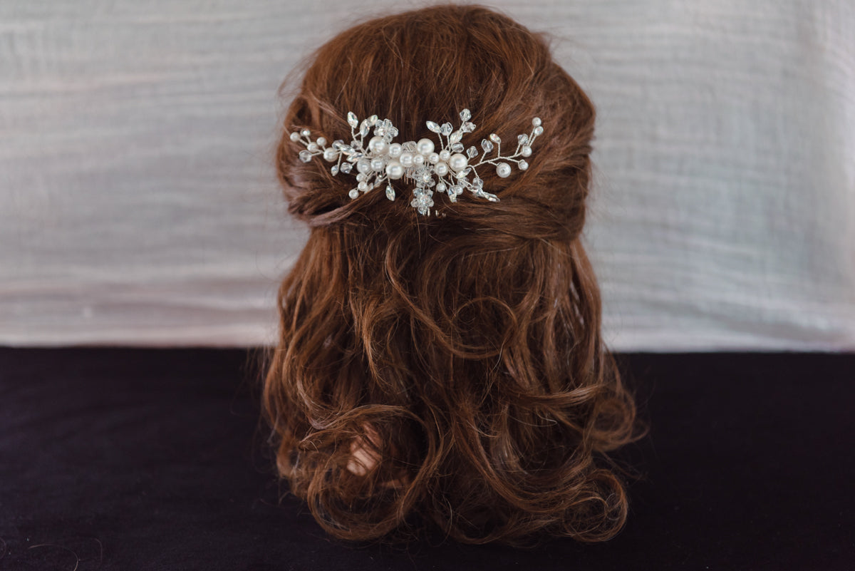 Hair accessories for brides.  Bridal hair and wedding accessories. 