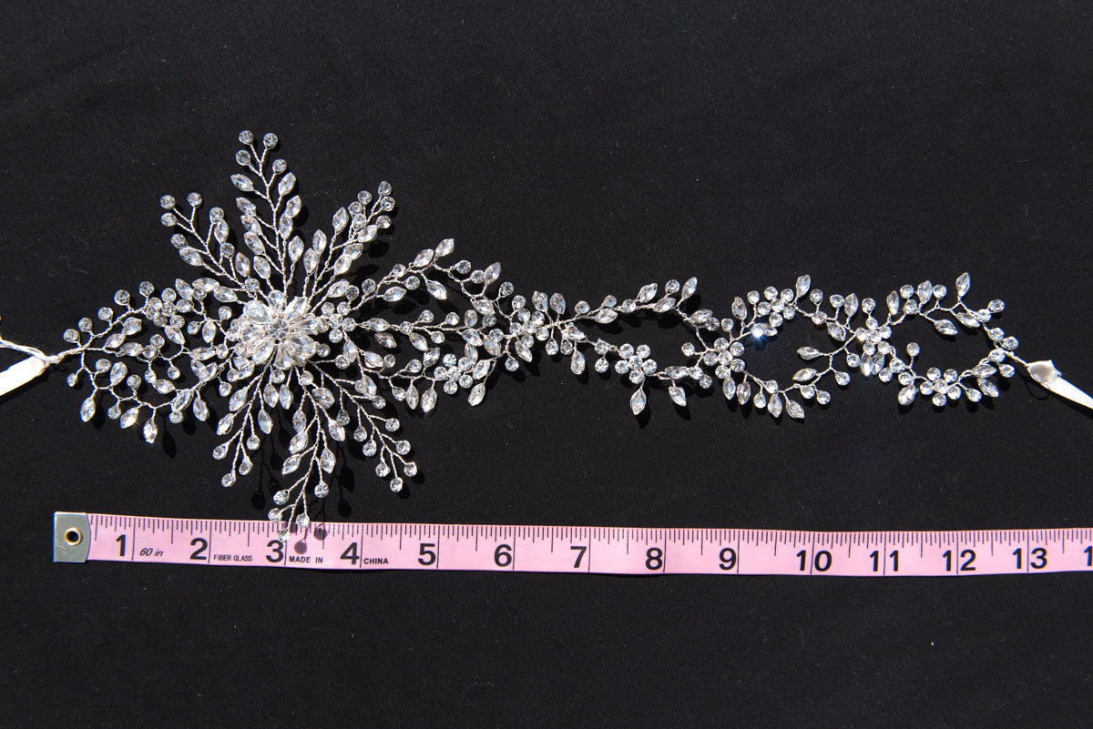 Hair accessories for brides.  Bridal hair and wedding accessories.