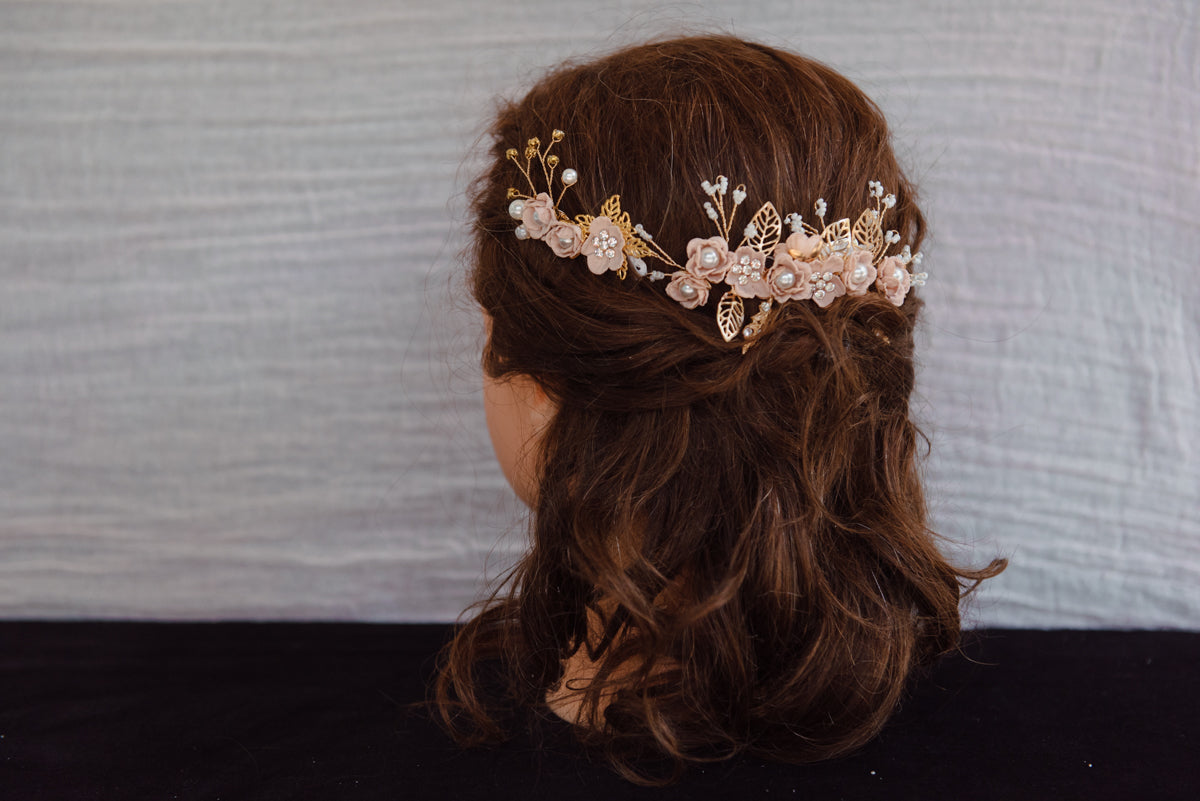 Hair accessories for brides. Bridal hair and wedding accessories.