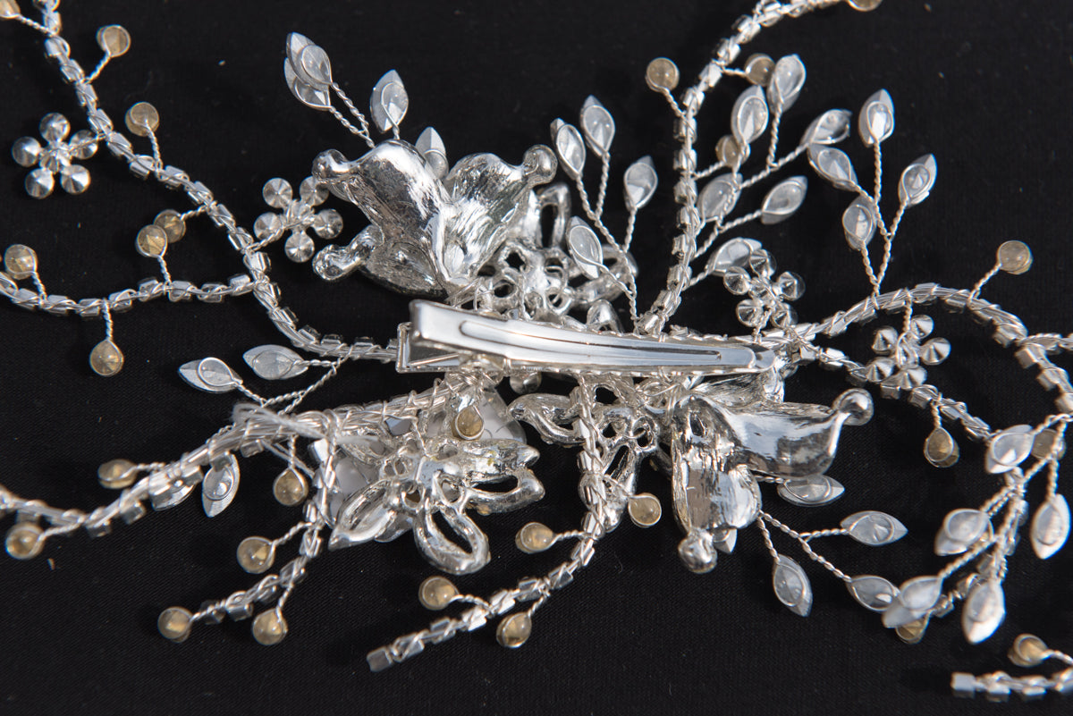 Wedding and bridal hair accessories. Canadian bridal and wedding accessories.