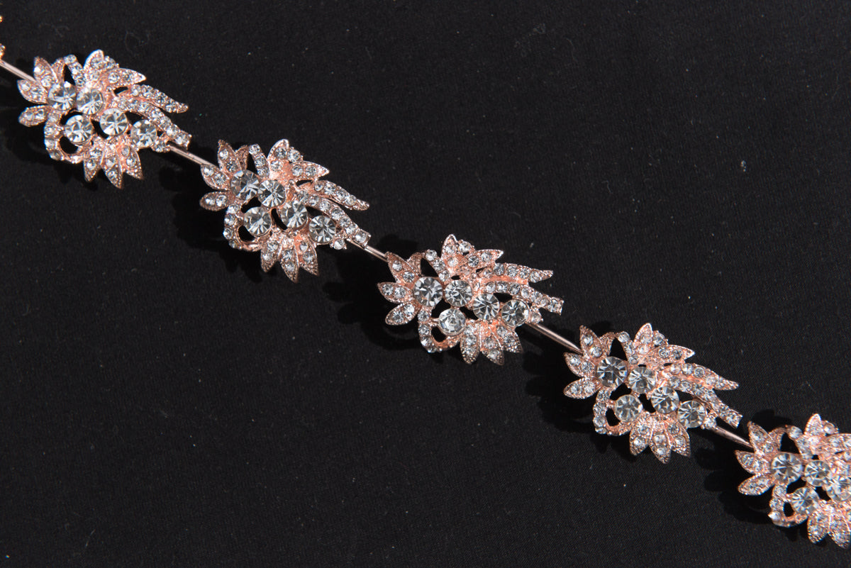 Wedding and bridal hair accessories. Canadian bridal and wedding accessories.