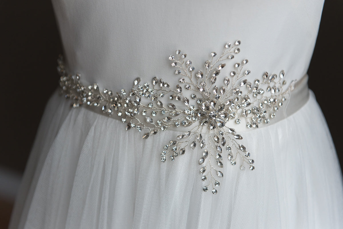 Hair accessories for brides.  Bridal hair and wedding accessories.