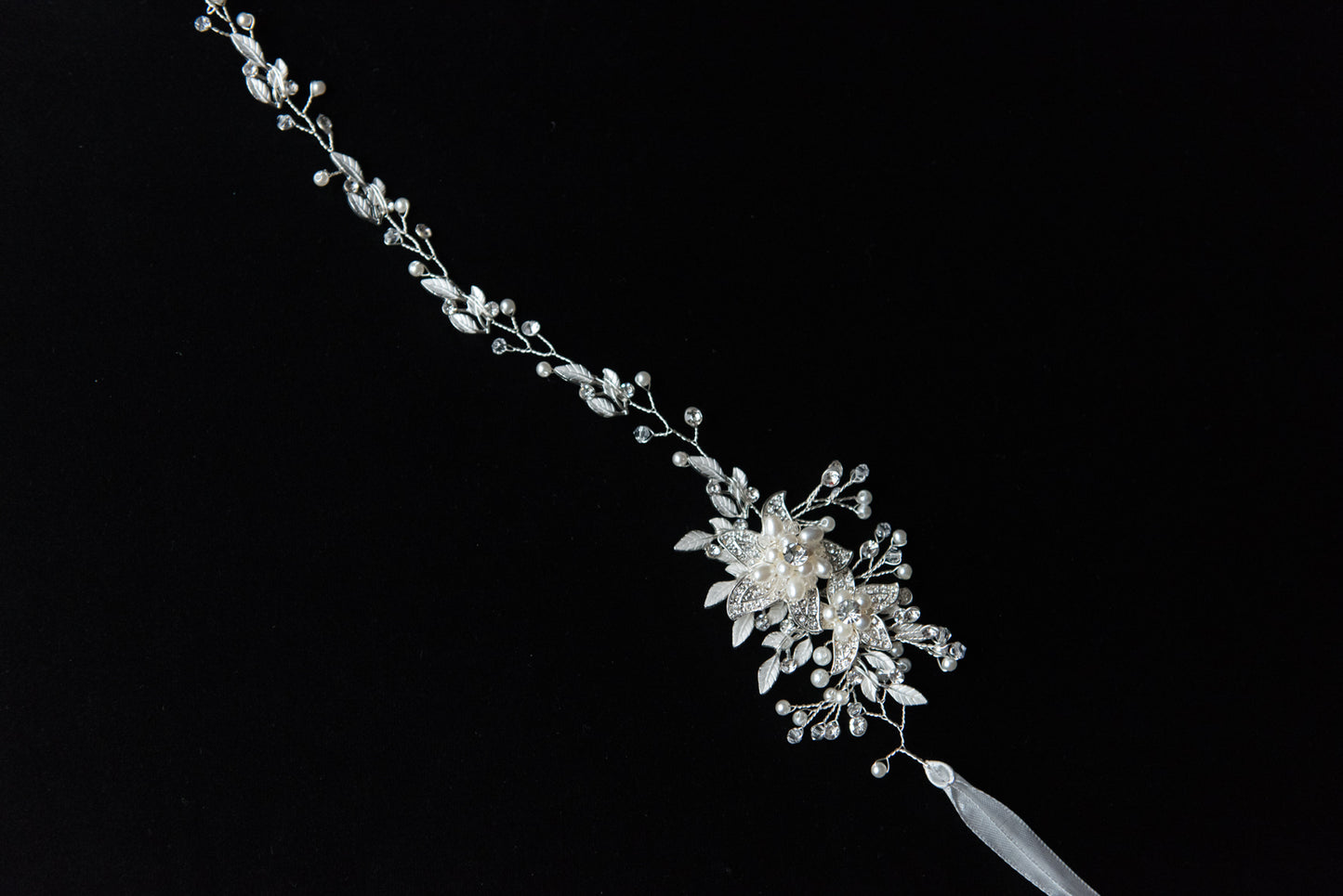 Wedding and bridal hair accessories. Canadian bridal and wedding accessories.