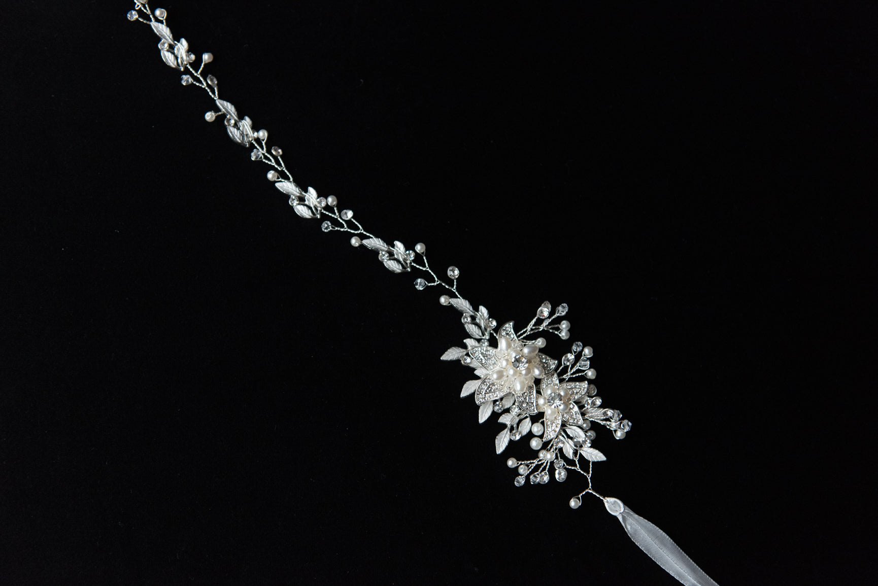 Wedding and bridal hair accessories. Canadian bridal and wedding accessories.