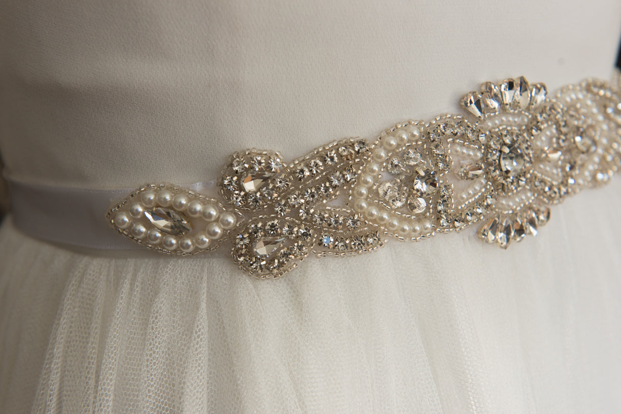 Bridal Accessories Canada. Hair Accessories and Bridal Belts