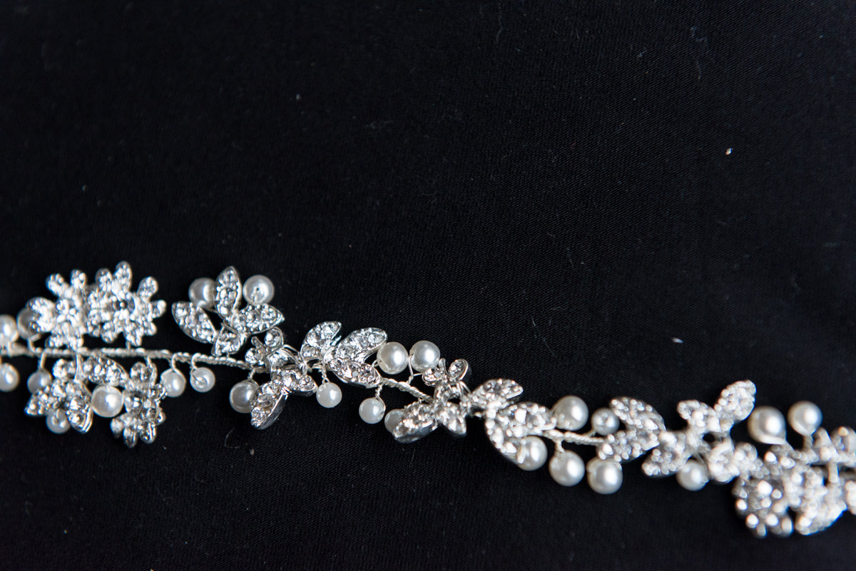 Hair accessories for brides.  Bridal hair and wedding accessories.
