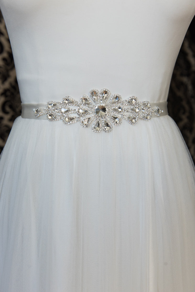 Canadian Bridal Accessories. Bridal Accessories Canada
