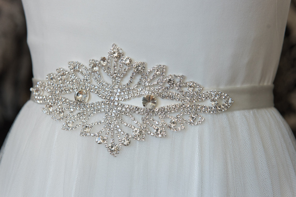 Hair accessories for brides.  Bridal hair and wedding accessories.