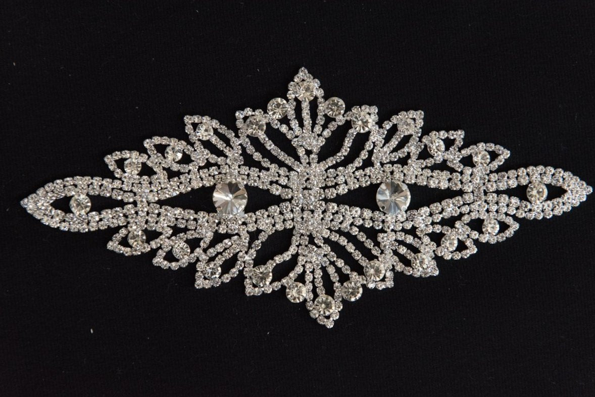 Hair accessories for brides.  Bridal hair and wedding accessories.