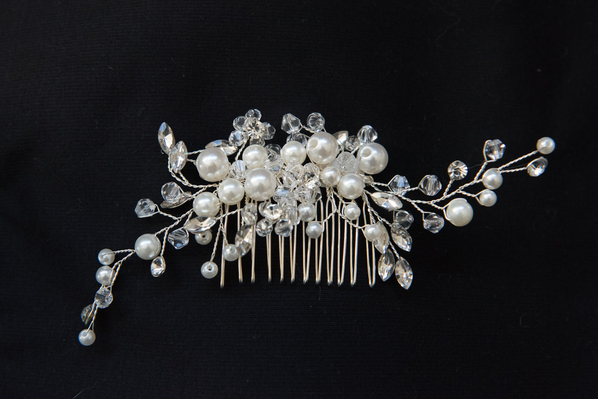 Hair accessories for brides.  Bridal hair and wedding accessories.