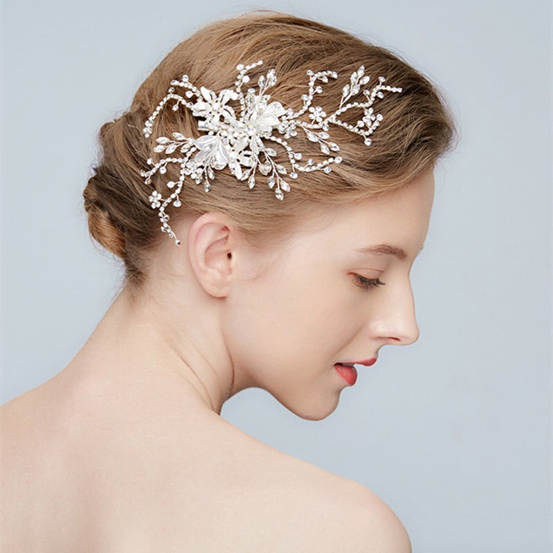 Wedding and bridal hair accessories. Canadian bridal and wedding accessories.