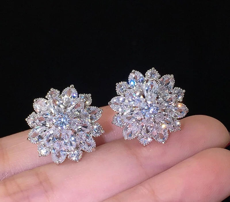 Delphine Stud Earrings