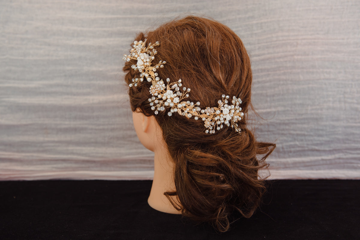 Bridal Accessories Canada. Hair Accessories and Bridal Belts