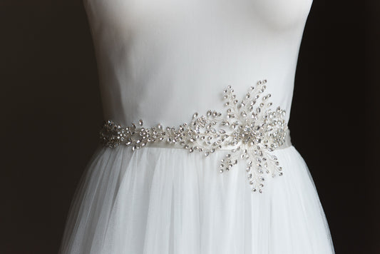 Hair accessories for brides.  Bridal hair and wedding accessories.