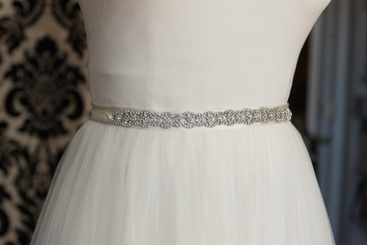 Bridal Accessories Canada. Hair Accessories and Bridal Belts