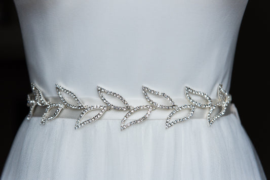 Bridal Accessories Canada. Hair Accessories and Bridal Belts