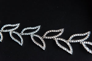 Bridal Accessories Canada. Hair Accessories and Bridal Belts